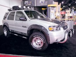 129_0503_16_z+ford_escape+passenger_side_view.jpg